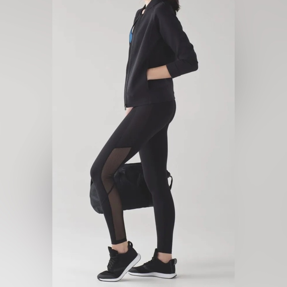 Lululemon || Black Leggings Mesh side